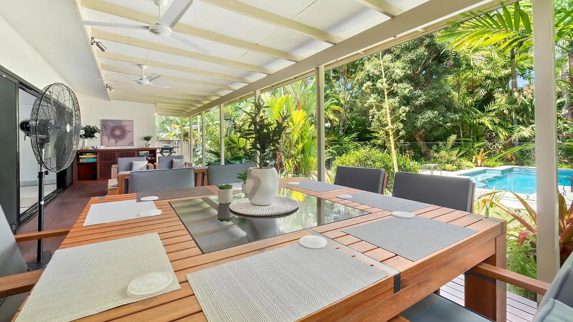 The Garden Nook Clifton Beach Holiday home