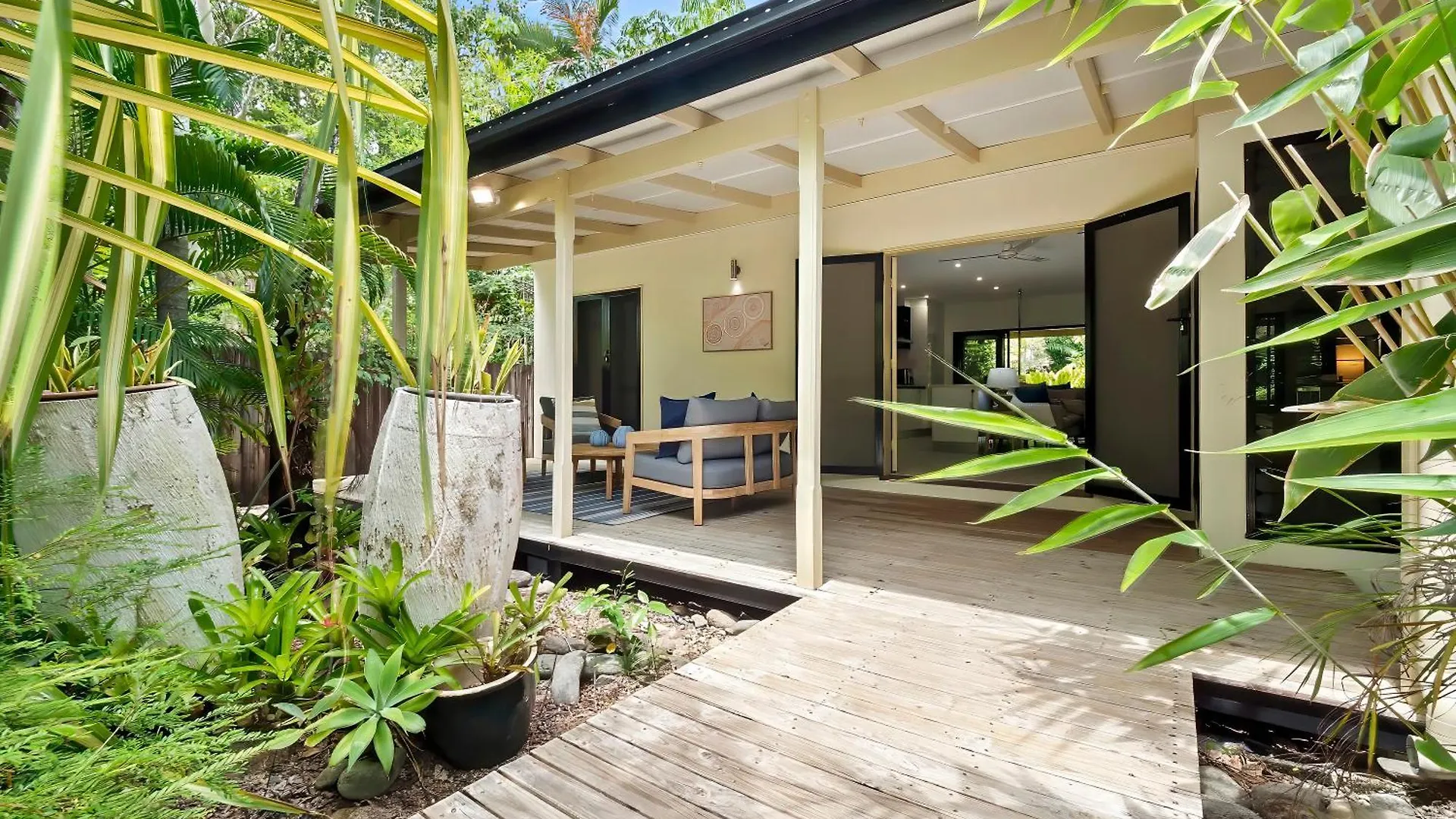 The Garden Nook Clifton Beach 0*,  Australia