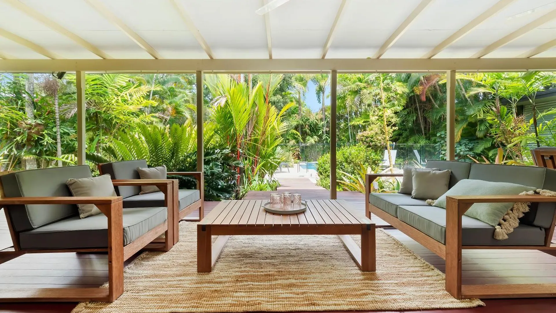 Holiday home The Garden Nook Clifton Beach